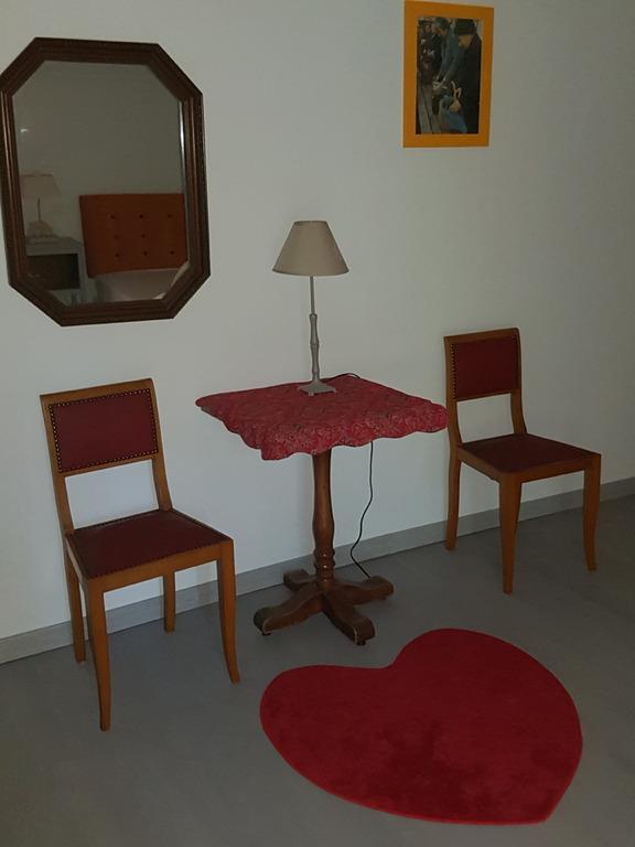Chambres D'Hotes Au Pere Louis Labastide-du-Vert Kültér fotó